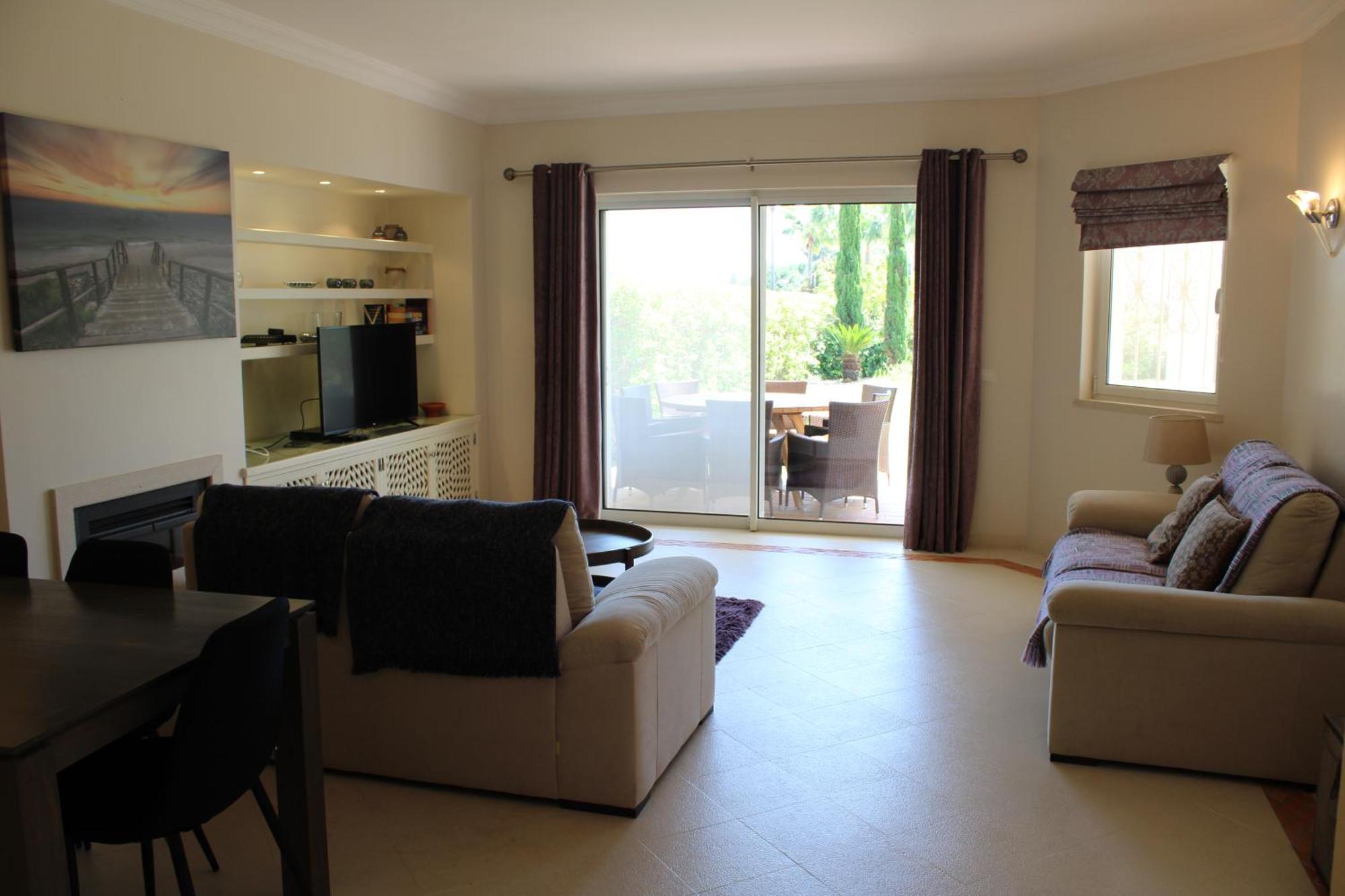 Luxury 2 Bedroom Apartment With Private Garden Almancil Exterior photo