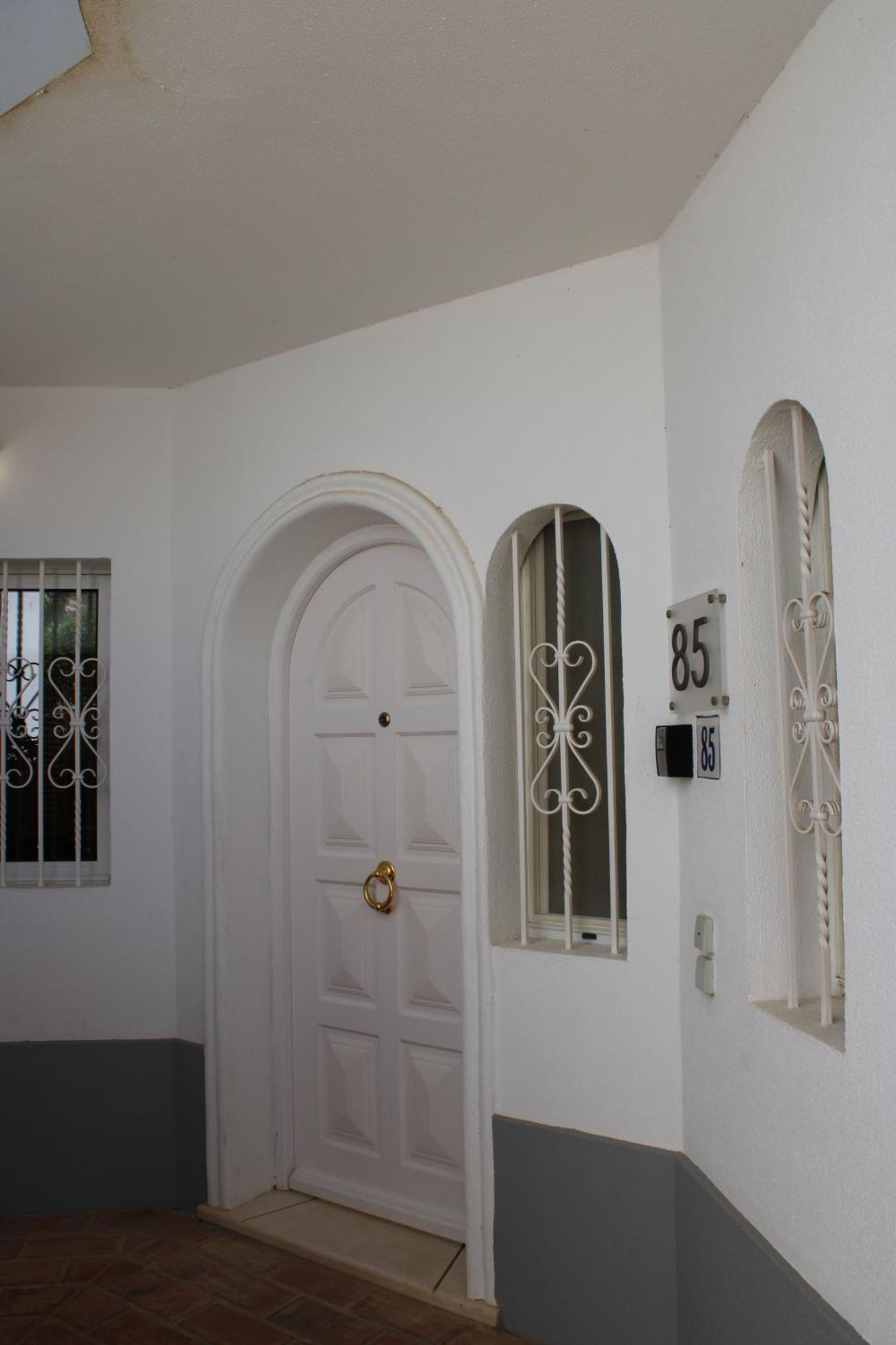 Luxury 2 Bedroom Apartment With Private Garden Almancil Exterior photo
