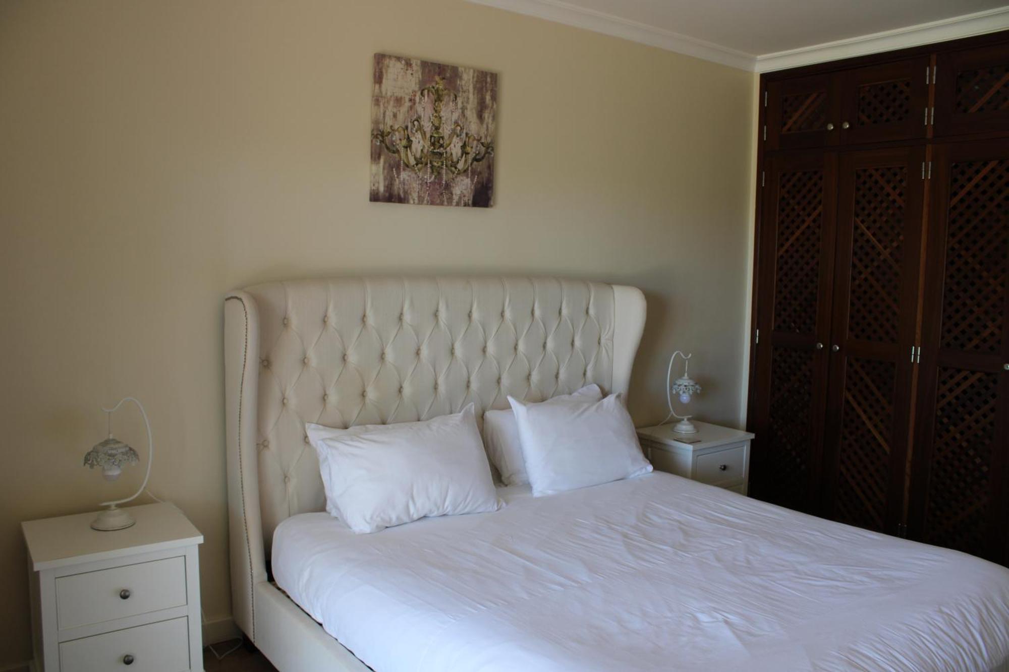 Luxury 2 Bedroom Apartment With Private Garden Almancil Exterior photo